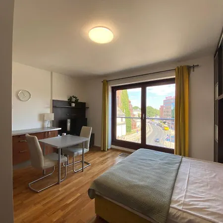 Silver Apartment *