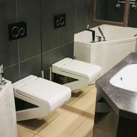 Silver Apartment